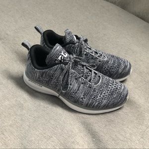 APL Propelium Women’s Tennis Shoe. Size 7.